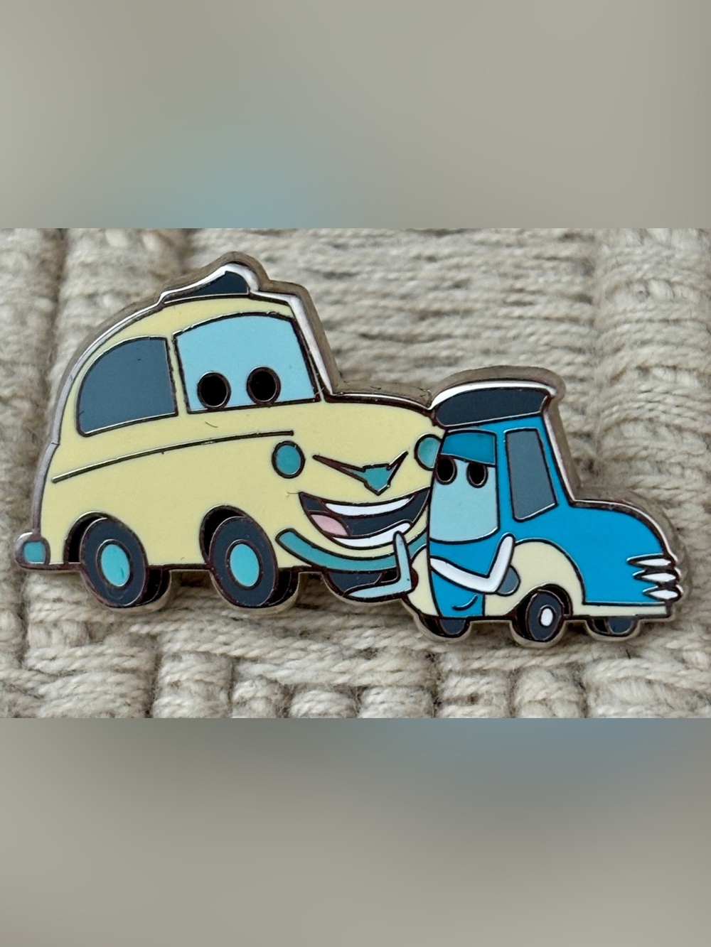 DISNEY 2014 Pixar Cars Luigi & Guido Mini Pin